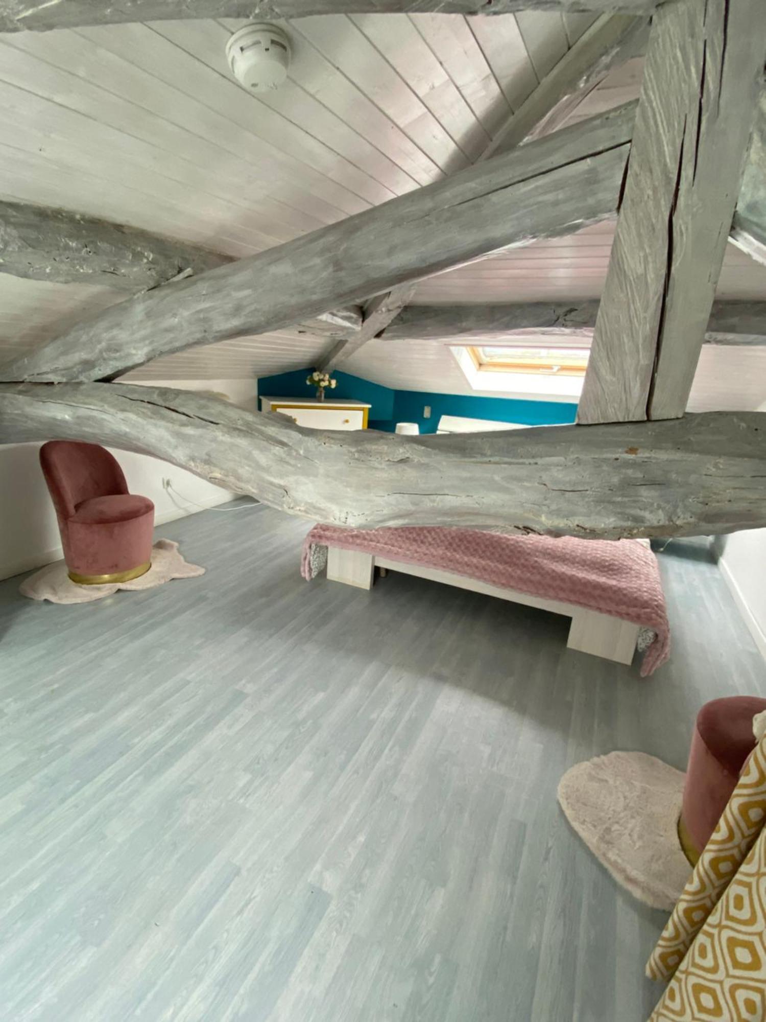 B&B Insolite Entre Lyon Et Aeroport Pusignan Экстерьер фото